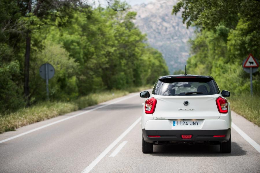  SsangYong XLV 2016 года  (фото 1 из 31)